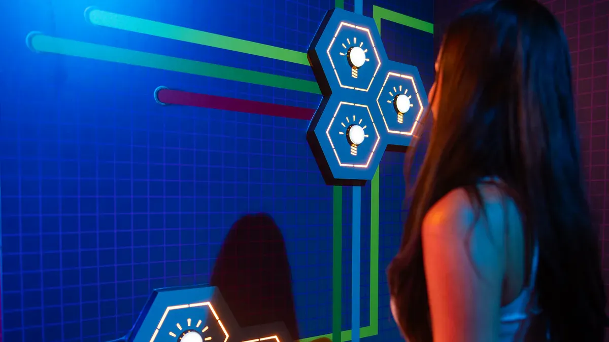 Lights On challenge room by CUBE Challenges — photo 1 of 3